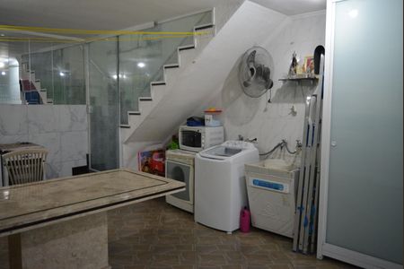 Casa à venda com 134m², 3 quartos e 4 vagasÁrea de Serviço