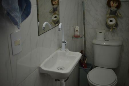 Casa à venda com 134m², 3 quartos e 4 vagasBanheiro de Serviço