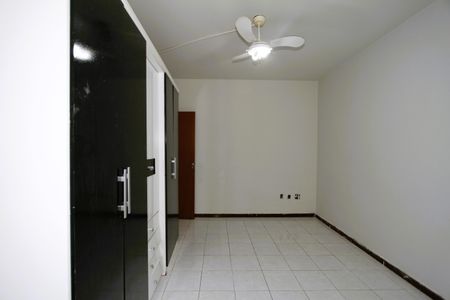Apartamento à venda com 112m², 3 quartos e 2 vagasQuarto 2