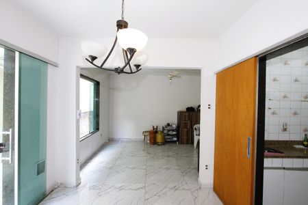 Apartamento à venda com 112m², 3 quartos e 2 vagasSala