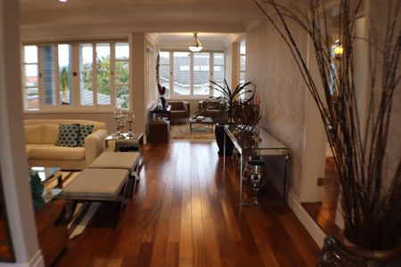 Casa para alugar com 570m², 5 quartos e 2 vagas Casa para alugar com 570m², 5 quartos e 2 vagasSala