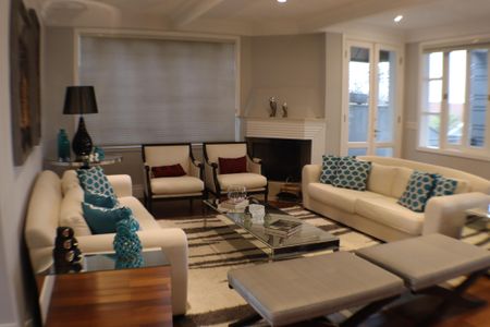 Casa para alugar com 570m², 5 quartos e 2 vagas Casa para alugar com 570m², 5 quartos e 2 vagasSala