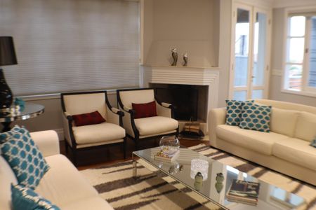 Casa para alugar com 570m², 5 quartos e 2 vagas Casa para alugar com 570m², 5 quartos e 2 vagasSala