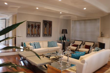 Casa para alugar com 570m², 5 quartos e 2 vagas Casa para alugar com 570m², 5 quartos e 2 vagasSala