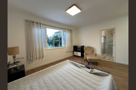 Casa para alugar com 570m², 5 quartos e 2 vagas Casa para alugar com 570m², 5 quartos e 2 vagasSuíte 1