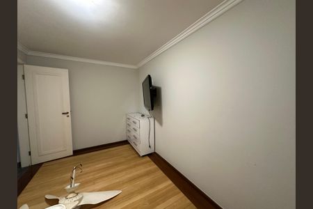 Casa para alugar com 570m², 5 quartos e 2 vagas Casa para alugar com 570m², 5 quartos e 2 vagasQuarto de Serviço