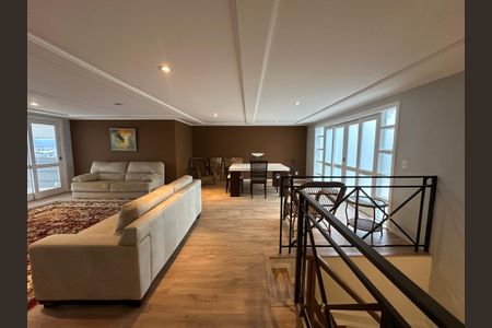 Casa para alugar com 570m², 5 quartos e 2 vagas Casa para alugar com 570m², 5 quartos e 2 vagasSala 2