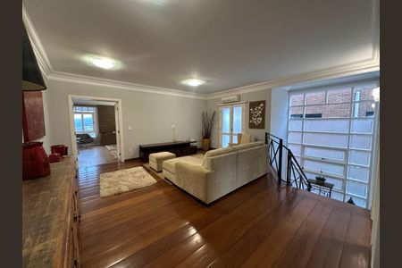 Casa para alugar com 570m², 5 quartos e 2 vagas Casa para alugar com 570m², 5 quartos e 2 vagasSala 2