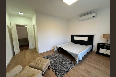 Casa para alugar com 570m², 5 quartos e 2 vagas Casa para alugar com 570m², 5 quartos e 2 vagasSuíte 1