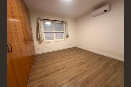 Casa para alugar com 570m², 5 quartos e 2 vagas Casa para alugar com 570m², 5 quartos e 2 vagasQuarto 2