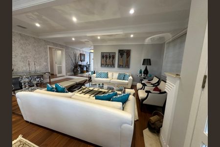 Casa para alugar com 570m², 5 quartos e 2 vagasSala