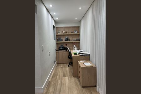 Apartamento à venda com 164m², 3 quartos e 3 vagas Apartamento à venda com 164m², 3 quartos e 3 vagasEscritório