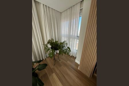 Apartamento à venda com 164m², 3 quartos e 3 vagas Apartamento à venda com 164m², 3 quartos e 3 vagasQuarto Suíte