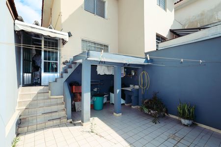 Casa à venda com 120m², 2 quartos e 1 vaga Casa à venda com 120m², 2 quartos e 1 vagaQuintal