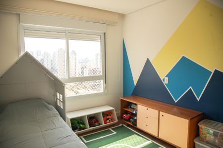 Apartamento à venda com 225m², 3 quartos e 4 vagas Apartamento à venda com 225m², 3 quartos e 4 vagasQuarto 2 - Suíte