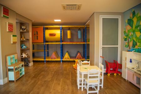 Apartamento à venda com 225m², 3 quartos e 4 vagas Apartamento à venda com 225m², 3 quartos e 4 vagasÁrea comum