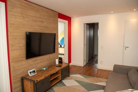 Apartamento à venda com 225m², 3 quartos e 4 vagas Apartamento à venda com 225m², 3 quartos e 4 vagasSala de TV