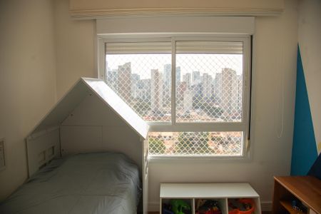 Apartamento à venda com 225m², 3 quartos e 4 vagas Apartamento à venda com 225m², 3 quartos e 4 vagasQuarto 2 - Suíte