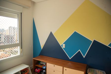 Apartamento à venda com 225m², 3 quartos e 4 vagas Apartamento à venda com 225m², 3 quartos e 4 vagasQuarto 2 - Suíte