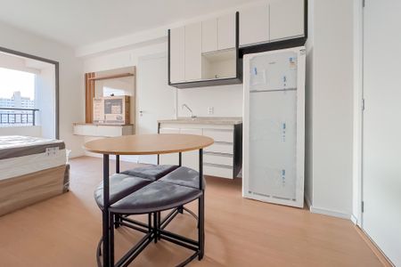 Studio à venda com 32m², 1 quarto e sem vaga Studio à venda com 32m², 1 quarto e sem vagaStudio