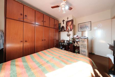 Casa à venda com 260m², 4 quartos e 2 vagasSuíte