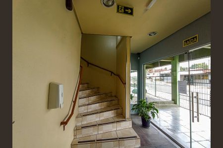 Apartamento à venda com 45m², 1 quarto e sem vaga Apartamento à venda com 45m², 1 quarto e sem vagaEscada