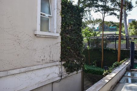 Casa de condomínio à venda com 300m², 4 quartos e 3 vagasVista do Quarto 3