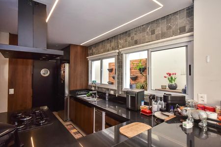 Casa de condomínio à venda com 300m², 4 quartos e 3 vagasCozinha