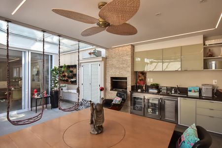 Casa de condomínio à venda com 300m², 4 quartos e 3 vagasEspaço Gourmet