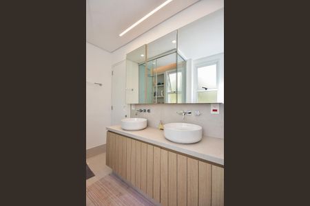 Casa de condomínio à venda com 300m², 4 quartos e 3 vagasBanheiro