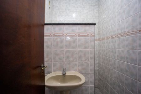 Casa à venda com 320m², 3 quartos e 2 vagasBanheiro da Suíte 1