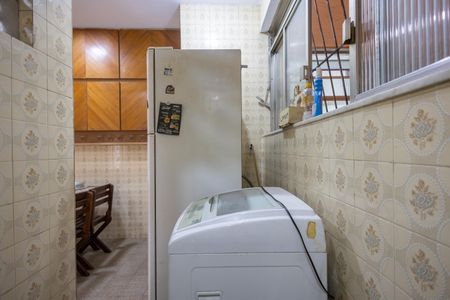 Apartamento à venda com 58m², 2 quartos e 1 vaga Apartamento à venda com 58m², 2 quartos e 1 vagaÁrea de Serviço