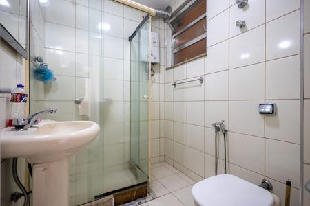 Apartamento à venda com 58m², 2 quartos e 1 vaga Apartamento à venda com 58m², 2 quartos e 1 vagaBanheiro
