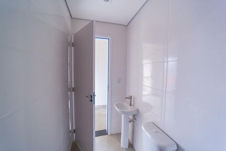 Apartamento à venda com 58m², 3 quartos e 1 vaga Apartamento à venda com 58m², 3 quartos e 1 vagaBanheiro Social