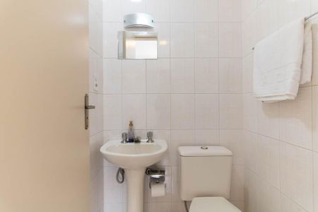 Apartamento à venda com 62m², 3 quartos e 2 vagas Apartamento à venda com 62m², 3 quartos e 2 vagasBanheiro da Suíte