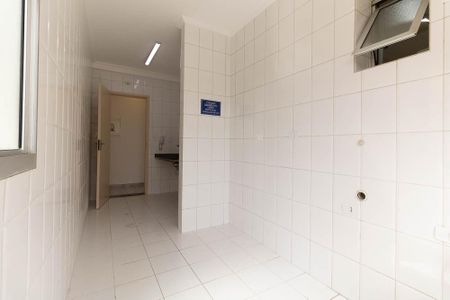Apartamento à venda com 62m², 3 quartos e 2 vagas Apartamento à venda com 62m², 3 quartos e 2 vagasÁrea de Serviço