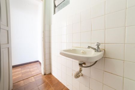 Apartamento à venda com 200m², 4 quartos e 1 vaga Apartamento à venda com 200m², 4 quartos e 1 vagaBanheiro da Suíte 2