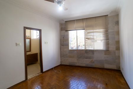 Apartamento à venda com 200m², 4 quartos e 1 vaga Apartamento à venda com 200m², 4 quartos e 1 vagaSuíte 1