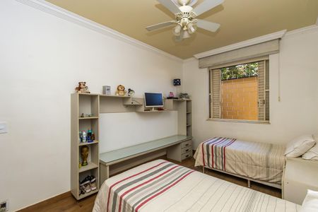 Casa à venda com 680m², 4 quartos e 6 vagasQuarto 3