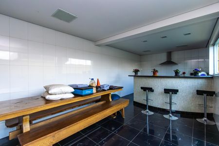 Casa à venda com 680m², 4 quartos e 6 vagasÁrea gourmet