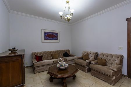 Casa à venda com 680m², 4 quartos e 6 vagasSala 2