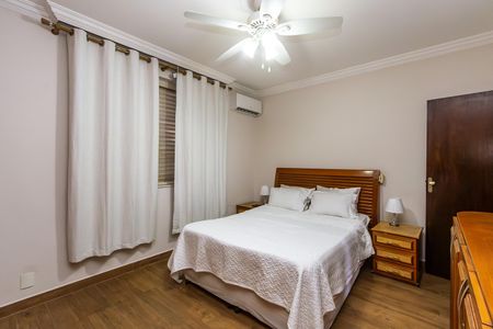 Casa à venda com 680m², 4 quartos e 6 vagasQuarto 4