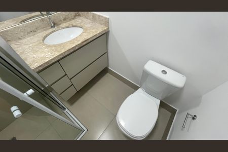 Apartamento à venda com 86m², 2 quartos e 2 vagas Apartamento à venda com 86m², 2 quartos e 2 vagasBanheiro da Suíte