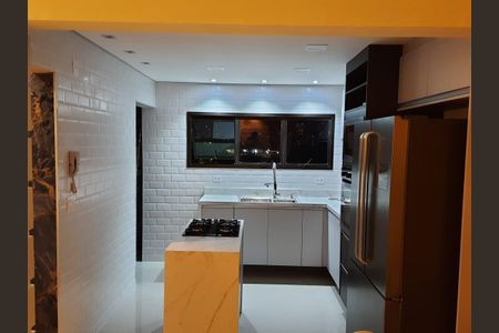Cozinha de apartamento à venda com 2 quartos, 63m² em Jardim Stella, Santo André