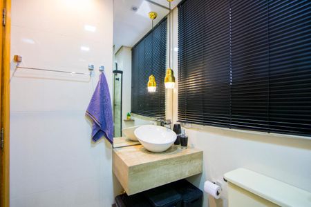 Apartamento à venda com 75m², 2 quartos e 2 vagasBanheiro