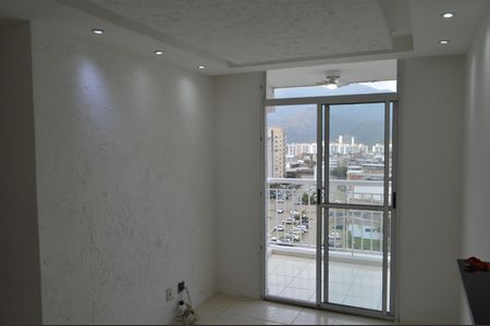Sala de apartamento para alugar com 2 quartos, 50m² em Anil, Rio de Janeiro