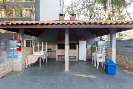 Apartamento à venda com 56m², 3 quartos e 1 vaga Apartamento à venda com 56m², 3 quartos e 1 vagaÁrea comum - Churrasqueira