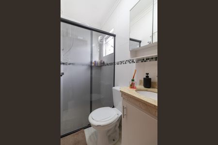 Casa de condomínio à venda com 55m², 2 quartos e 1 vaga Casa de condomínio à venda com 55m², 2 quartos e 1 vagaBanheiro Suíte 2