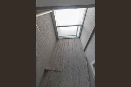 Casa de condomínio à venda com 55m², 2 quartos e 1 vaga Casa de condomínio à venda com 55m², 2 quartos e 1 vagaTeto Retrátil