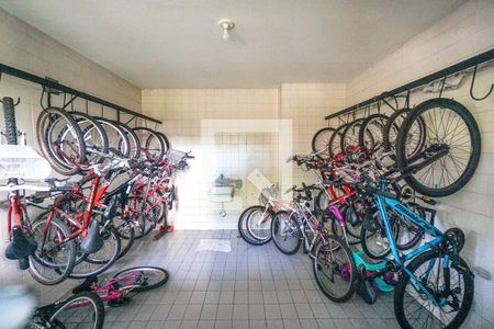 Apartamento à venda com 64m², 2 quartos e 1 vaga Apartamento à venda com 64m², 2 quartos e 1 vagaÁrea comum - Bicicletário